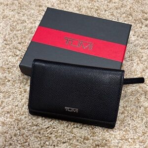 Tumi Black Textured Leather travel card Wallet